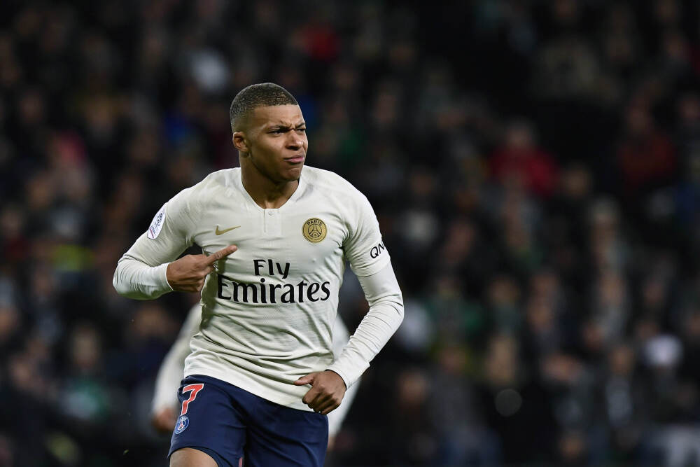 不走了？TA：浓眉交易截止日前大概率不会被交易；马绍尔备受青睐